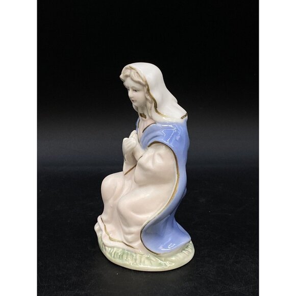 International Bazaar Pastel Nativity Mary Replacement Piece Vintage 5.5” - Picture 4 of 6